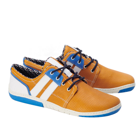 Diese QANBERRA Orange Sneaker von ZAQQ zeichnen sich durch blaue und weiße Akzente, schwarze Schnürsenkel und ein perforiertes Design aus. Ihre blau-weißen Sohlen unterstreichen den modernen, sportlichen Look und machen sie perfekt für alle, die einen lebendigen Stil schätzen.